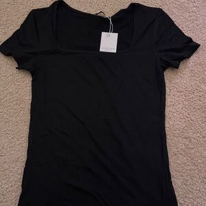 Black tee